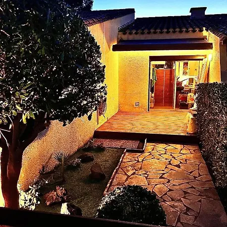 Appartement Mezzanine/Jardin/Terrasse Village Naturiste Agde Exterior photo